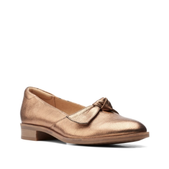 Collection by Clarks - Picture 2 of 3